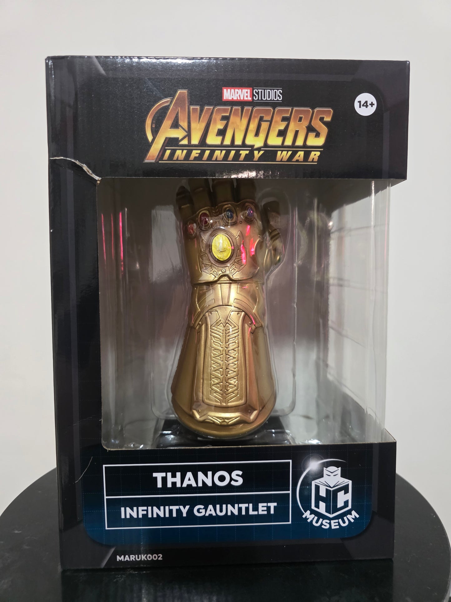 Thanos Marvel Avengers - Guanto dell’Infinito Hero Collector Museum 1:4 (scatola danneggiata)