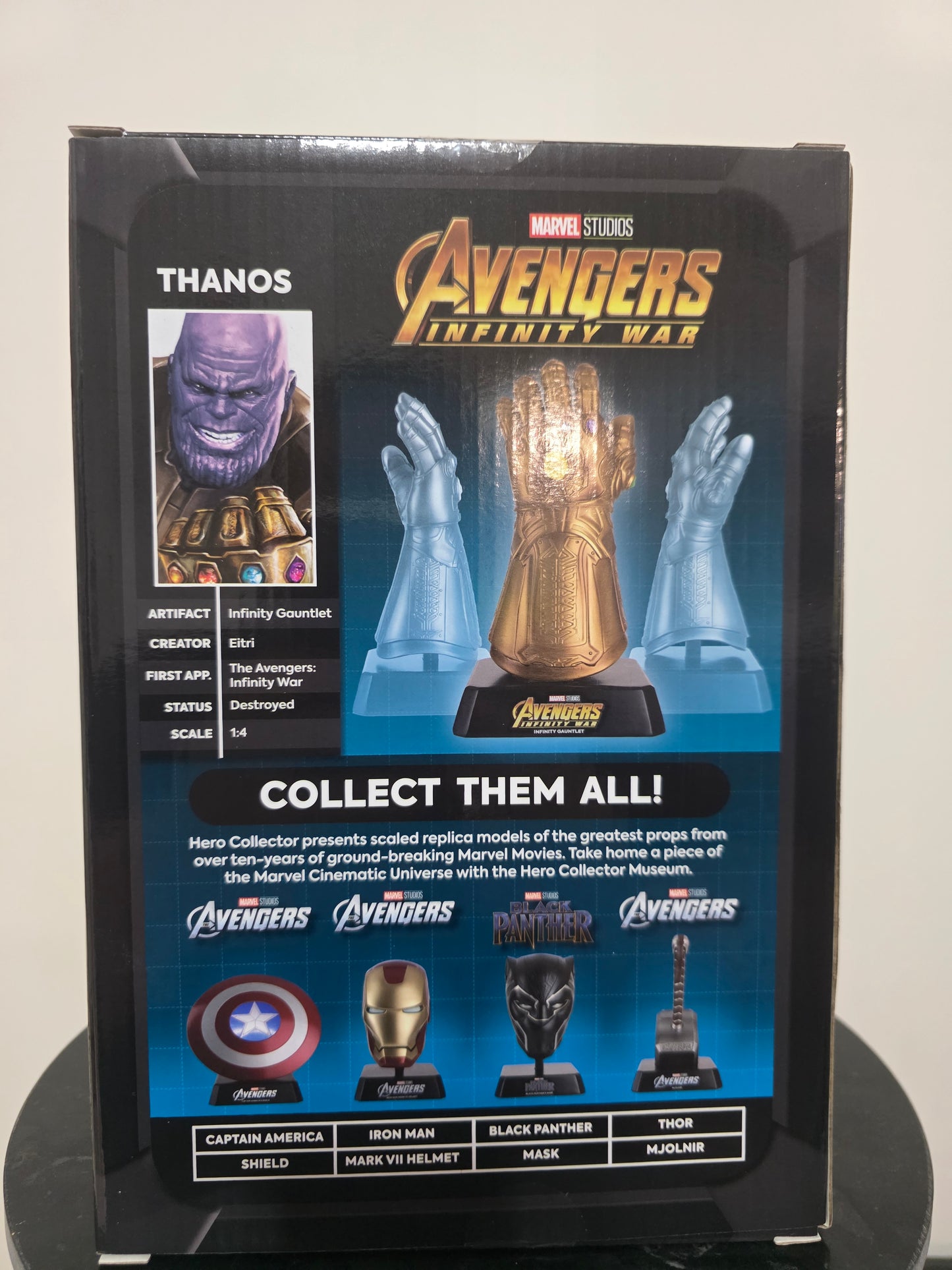 Thanos Marvel Avengers - Guanto dell’Infinito Hero Collector Museum 1:4 (scatola danneggiata)